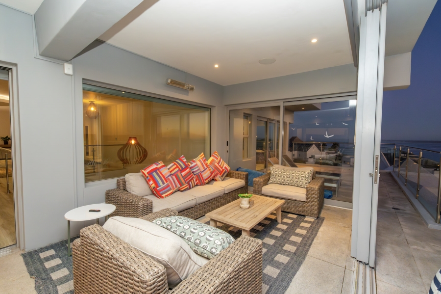 6 Bedroom Property for Sale in Myburgh Park Western Cape